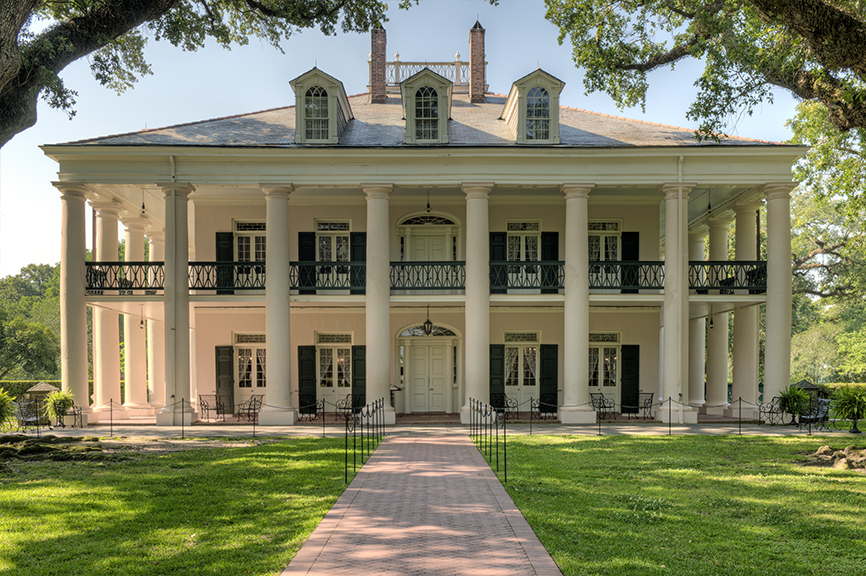 首先去到橡树庄园(oak alley plantation),这里是美国南部庄园的缩影