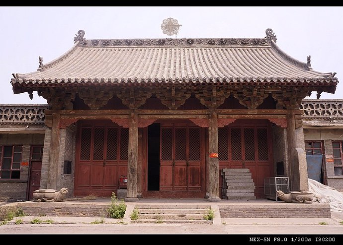 灵石后土庙正殿. 石楼后土圣母庙