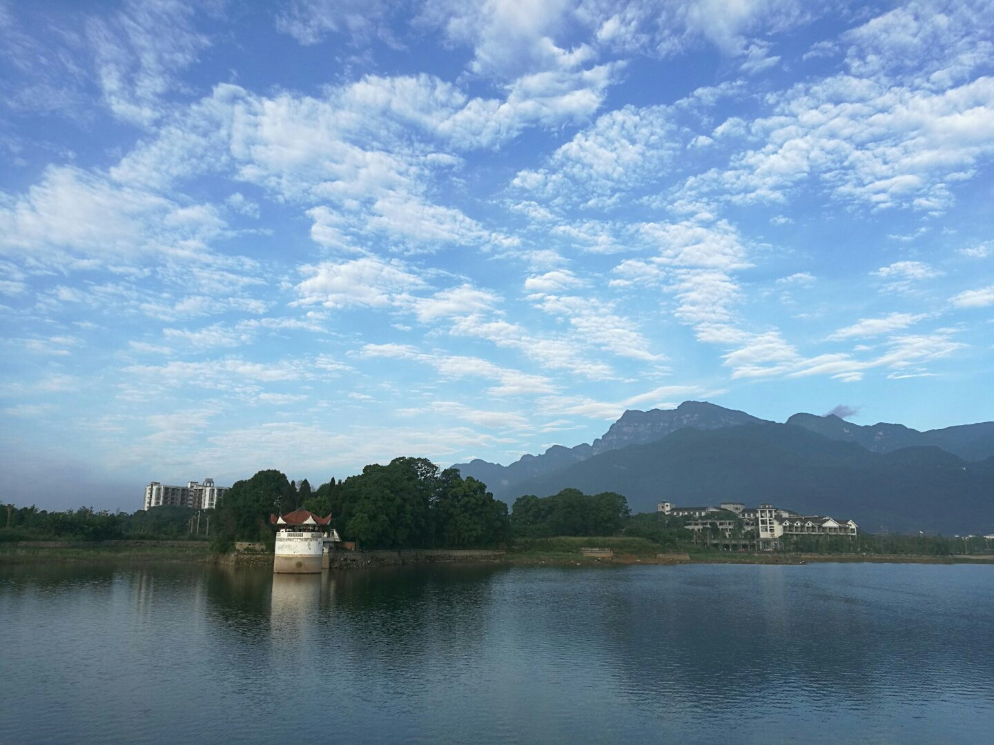美丽的峨秀湖,峨眉山旅游攻略 - 马蜂窝