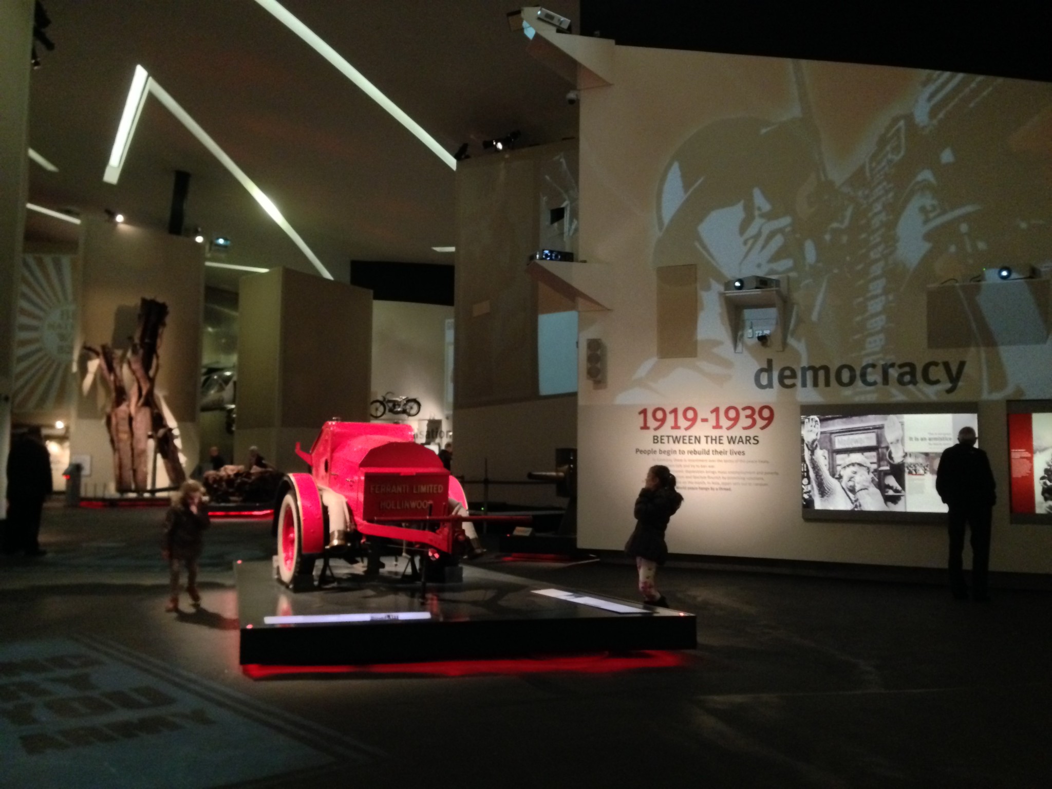 wKgB4lJhm7qAV6iGAAZD7WfMEp827.jpeg?imageMogr2%2Fthumbnail%2F%21305x183r%2Fgravity%2FCenter%2Fcrop%2F%21305x183%2Fquality%2F100