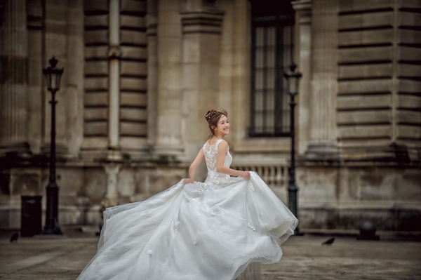 法国婚纱图片_法国巴黎婚纱时装秀