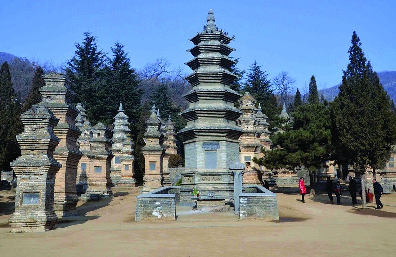 寺常住院,塔林和初祖庵在内的"天地之中建筑群"是著名的世界文化遗产