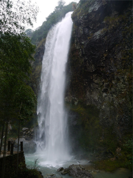 龙泉白云岩游玩攻略,龙泉白云岩景区