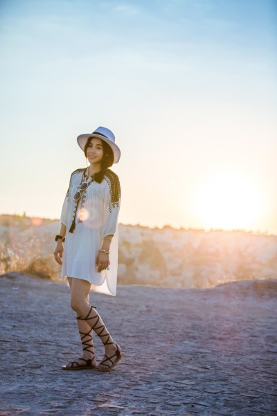 拍照的最佳高度 wKgBs1Y5_EWAfAVPAAYE_Ncbavc97.jpeg?imageView2%2F2%2Fw%2F600%2Fh%2F600%2Fq%2F90