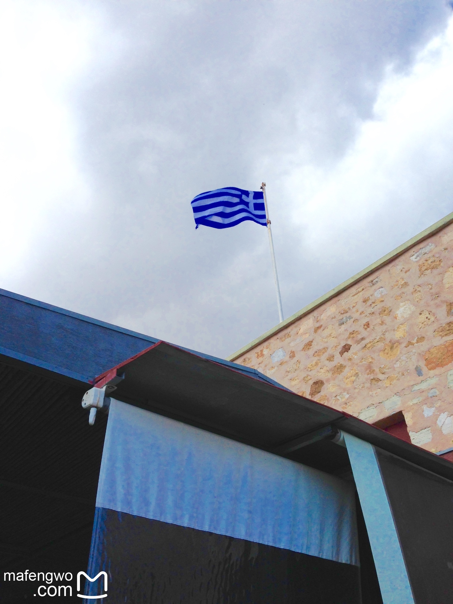 希腊的国旗,也是蓝白蓝白的