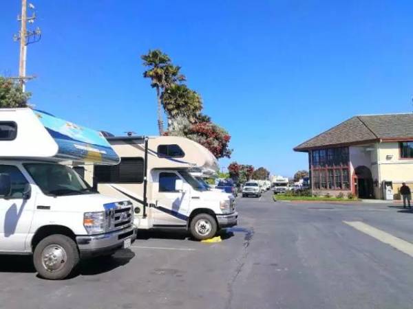 旅游视频自驾房车 wKgBZ1ofud6ARatYAACN7LyH3b404.jpeg?imageView2%2F2%2Fw%2F600%2Fq%2F90%7CimageMogr2%2Fstrip%2Fquality%2F90