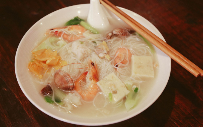 米粉加什么蔬菜合适 wKgBEFpa--qAcZDOAArLco_C07o26.jpeg?imageView2%2F2%2Fw%2F680%2Fq%2F90%7CimageMogr2%2Fstrip%2Fquality%2F90