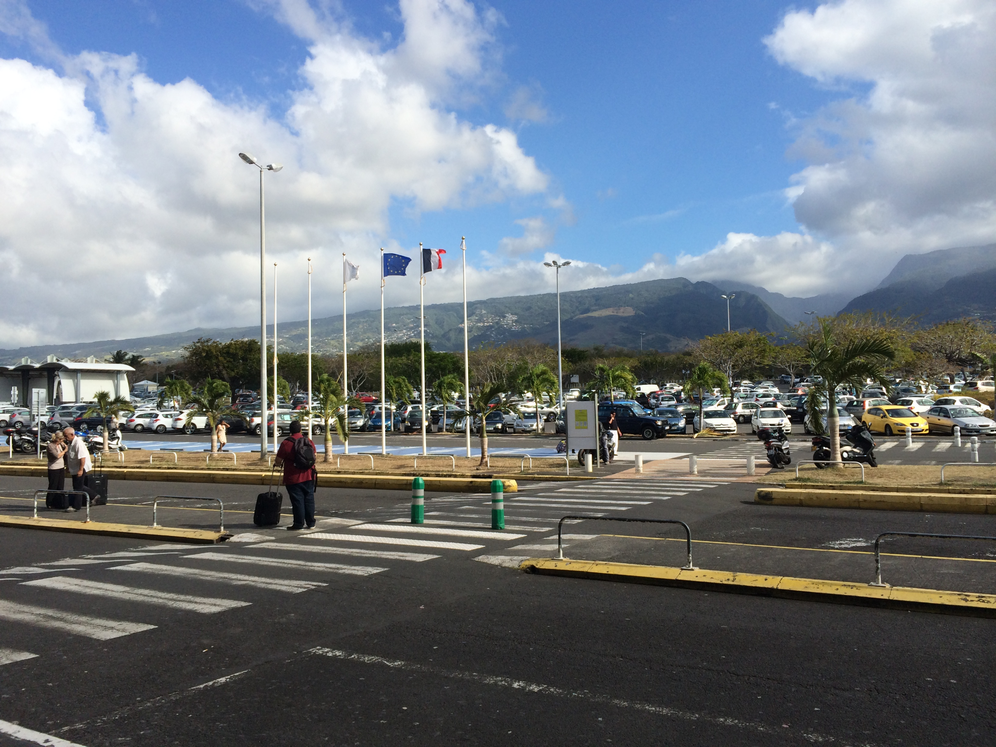 世界各国gdp排名_留尼汪岛人均gdp(2)