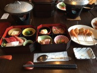 吃 吃
