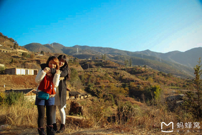 云南旅游攻略视频图文 wKgBs1ZxZaqAWP7hAAduJaCXUZY25.jpeg?imageView2%2F2%2Fw%2F680%2Fq%2F90